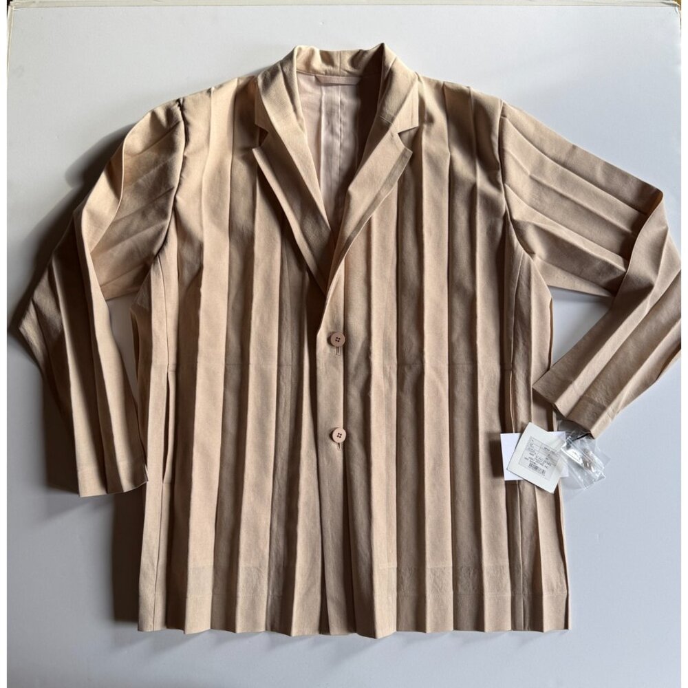 Homme Plissé Issey Miyake Edge Ensemble Blazer in Beige — Size 2 (40) - HP48FD25